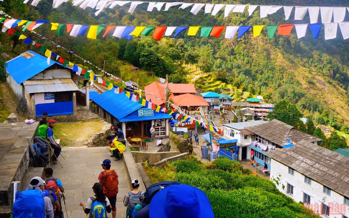 Sắc thu rực rỡ ở Nepal -0