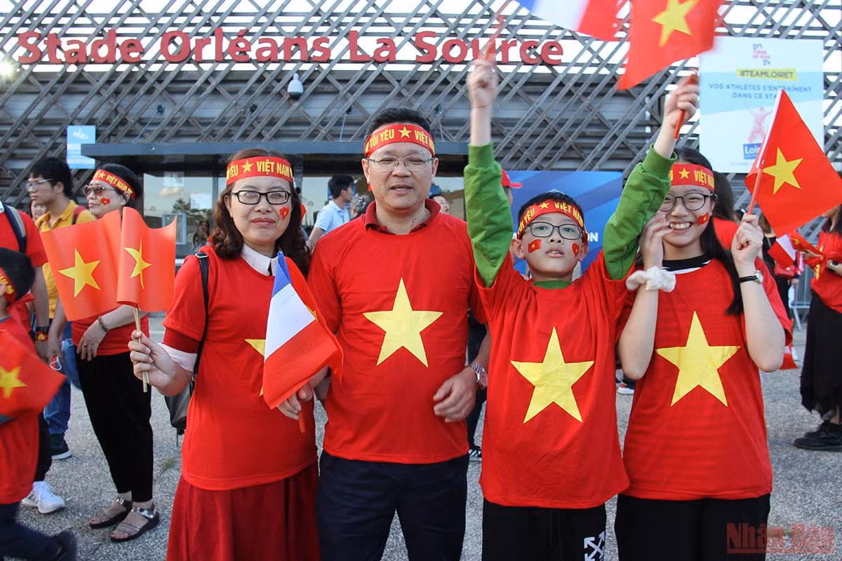 Anh_16_bongdanuVietnam-1656727496060.jpeg