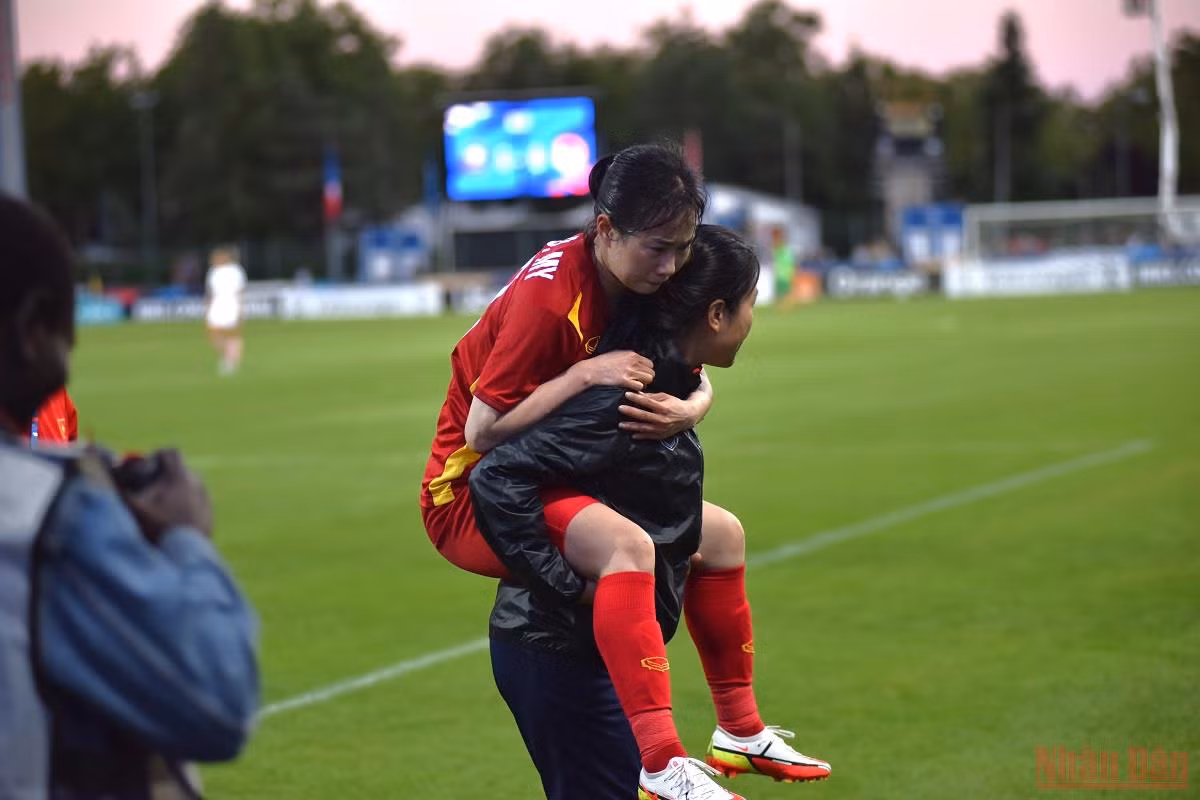Anh_10_bongdanuVietnam-1656727209041.jpeg