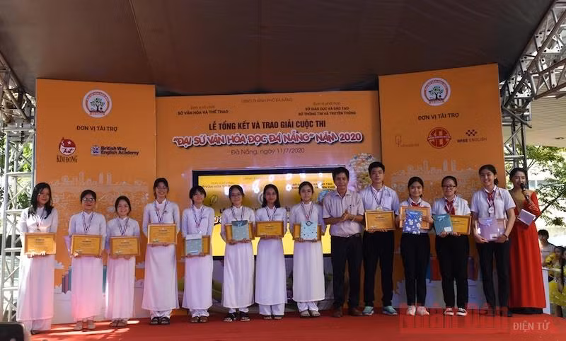 Trao giải Cuộc thi Đại sứ văn hóa đọc Đà Nẵng năm 2020 -0