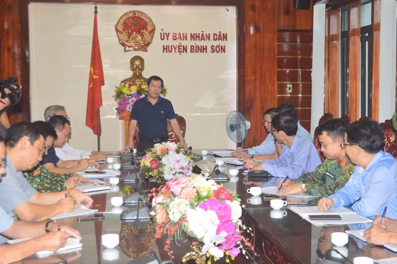 Quảng Ngãi tập trung ứng phó mưa lũ -0