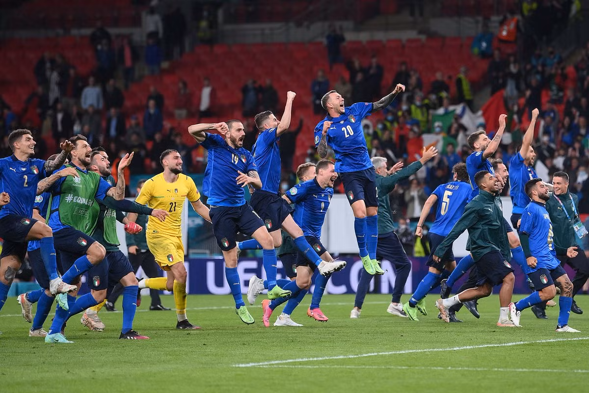 Cận cảnh cuộc đấu kinh điển Italia - Tây Ban Nha ở bán kết EURO 2020 -0