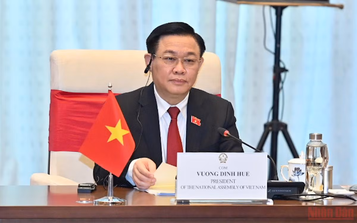 Chủ tịch Quốc hội Vương Đình Huệ đón, hội đàm với Chủ tịch Quốc hội Lào Saysomphone Phomvihane -0