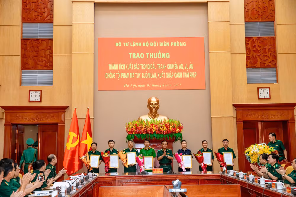 le-duc-thai.jpg