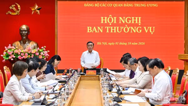 Thường trực Ban Bí thư Trần Cẩm Tú phát biểu tại Hội nghị Ban Thường vụ Đảng ủy các cơ quan Đảng Trung ương.
