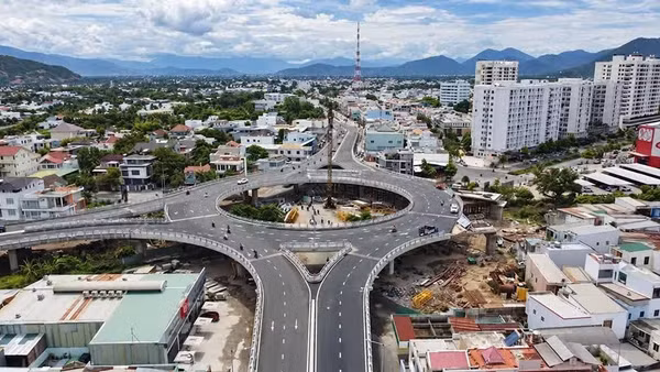 Đến cuối tháng 7/2026, có 4.619 dự án, đất đai gặp khó khăn, vướng mắc. (Ảnh minh họa: THÁI PHONG)