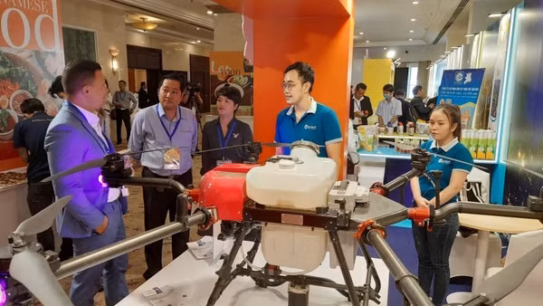 Khu Công nghệ cao Thành phố Hồ Chí Minh giới thiệu sản phẩm phương tiện bay không người lái. (Ảnh: CTV)