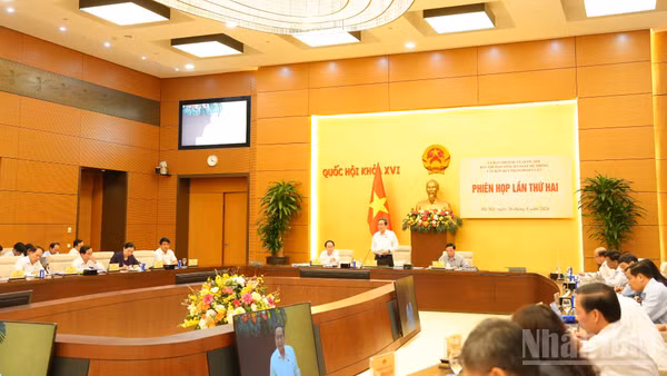 Quang cảnh Phiên họp lần thứ hai Ban Chỉ đạo tổng rà soát hệ thống văn bản quy phạm pháp luật diễn ra ngày 26/8 dưới sự chủ trì của Chủ tịch Quốc hội Trần Thanh Mẫn, Trưởng Ban Chỉ đạo. (Ảnh: H.T)