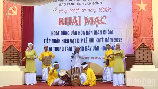 Lễ hội Katê của người Chăm tại xã Bắc Bình. (ẢNH: BÌNH MINH)