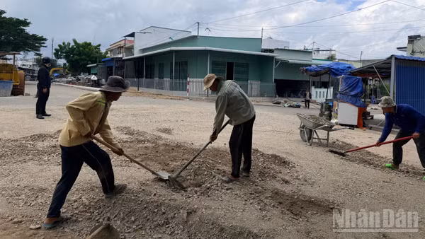Dự án đường Hải Thượng Lãn Ông của xã Liên Hương hoàn thành sớm tiến độ. (Ảnh: THANH HẢI)
