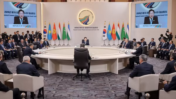 Tổng thống Hàn Quốc Lee Jae Myung phát biểu tại Hội nghị thượng đỉnh Hàn Quốc-Trung Á ở Seoul ngày 16/9/2026. (Ảnh: Yonhap/TTXVN)