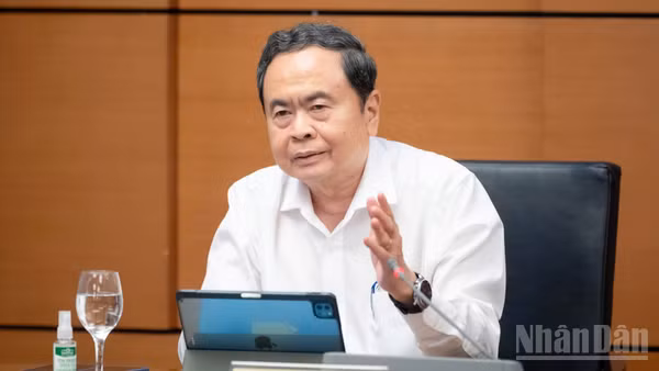 Chủ tịch Quốc hội Trần Thanh Mẫn phát biểu tại tổ. (Ảnh: DUY LINH)