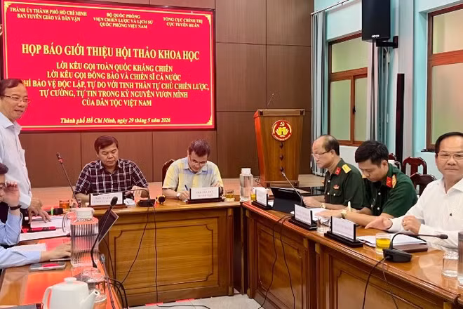 Quang cảnh họp báo giới thiệu hội thảo khoa học.