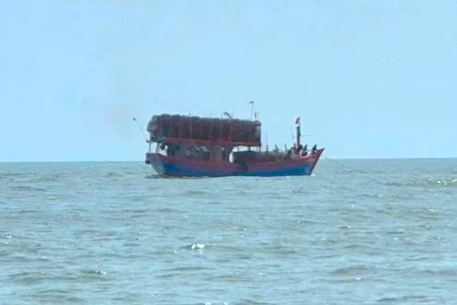 Tàu cá của ngư dân tỉnh Quảng Trị hoạt động trên biển. (Ảnh minh họa)