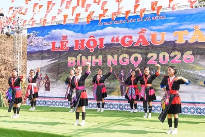 Hội Gầu Tào do xã biên giới Nà Bủng tổ chức thu hút hàng nghìn người dân, du khách về tham dự. 