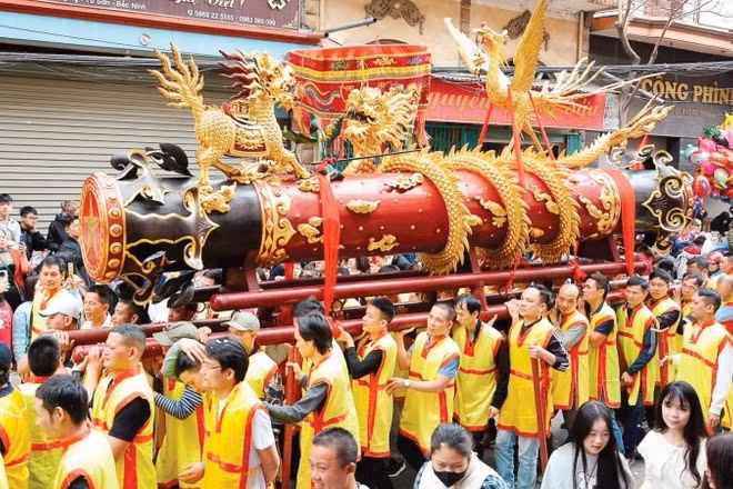 Tưng bừng hội rước pháo Đồng Kỵ, phường Đồng Nguyên, tỉnh Bắc Ninh. (Ảnh: AN TRÂN)