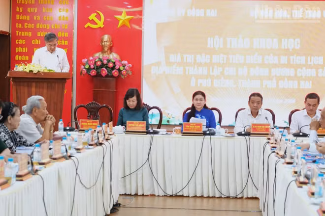 Hội thảo khoa học với chủ đề “Giá trị đặc biệt tiêu biểu của Di tích lịch sử Địa điểm thành lập Chi bộ Đông Dương Cộng sản Đảng ở Phú Riềng, thành phố Đồng Nai”. (Ảnh: Nhất Sơn)