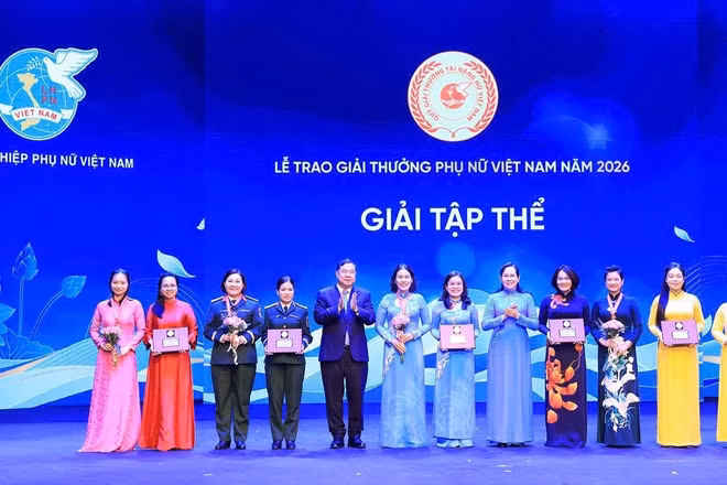Tôn vinh các tập thể nhận Giải thưởng Phụ nữ Việt Nam năm 2026. (Ảnh: TUẤN ANH)