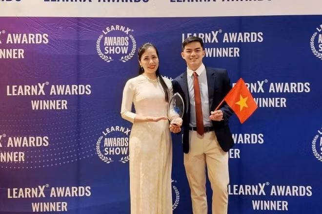 Giải pháp microlearning (học tập ngắn gọn) của Talent Gate nhận giải thưởng “Course Authoring Solution of the Year” trong khuôn khổ EdTech Breakthrough Awards lần thứ 8.