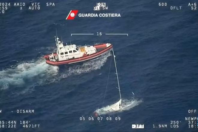 Hiện trường một vụ đắm tàu ở miền nam Italy, ngày 17/6/2024. (Ảnh minh họa: Tân Hoa xã) 