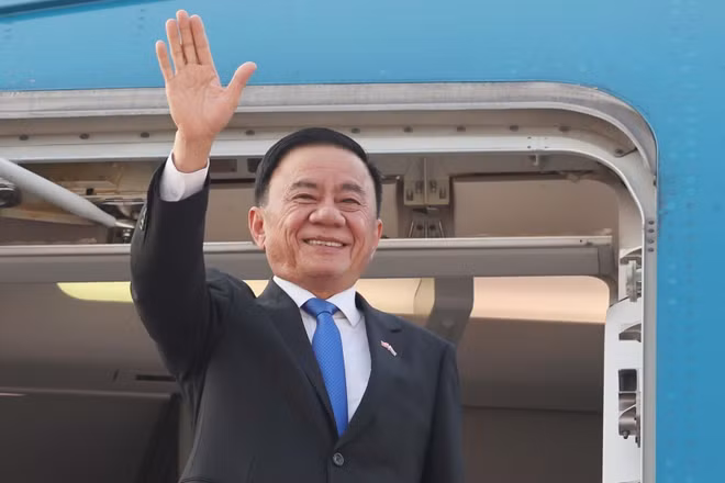 Thường trực Ban Bí thư Trần Cẩm Tú rời Phnom Penh, kết thúc tốt đẹp chuyến thăm Vương quốc Campuchia. (Ảnh: Phương Hoa/TTXVN)