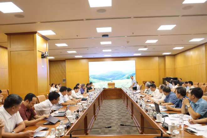 Hội nghị tham vấn chính sách Luật Đê điều (sửa đổi). (Ảnh: Cục Quản lý đê điều và Phòng, chống thiên tai)