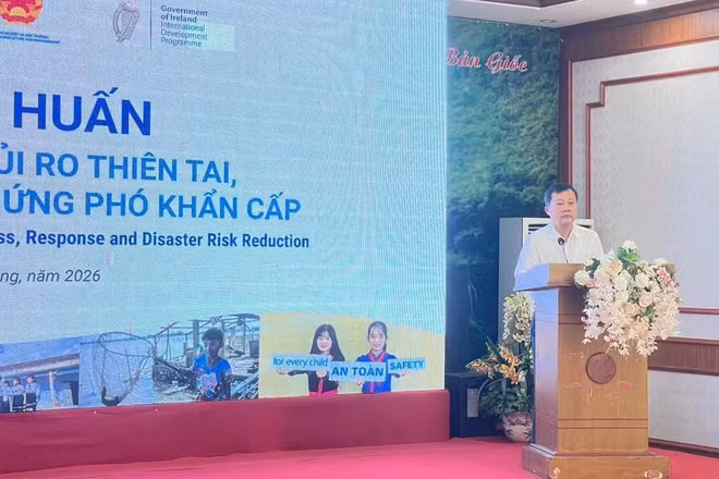 Ông Nguyễn Văn Tiến - Phó Cục trưởng Cục Quản lý đê điều và Phòng, chống thiên tai phát biểu tại buổi tập huấn. (Ảnh: Cục Quản lý đê điều và Phòng, chống thiên tai cung cấp)