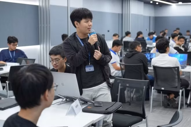 Sinh viên Trường đại học Công nghệ thông tin trong giờ học tập. (Ảnh: UIT)