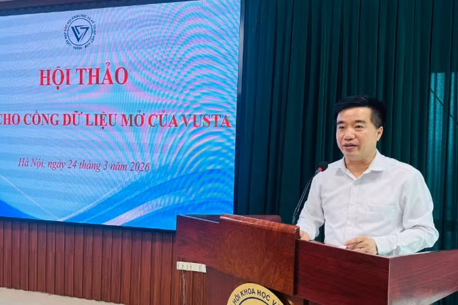 Ông Nguyễn Quyết Chiến, Tổng Thư ký Liên hiệp các Hội Khoa học và Kỹ thuật Việt Nam phát biểu tại hội thảo. (Ảnh: BÍCH LIÊN)