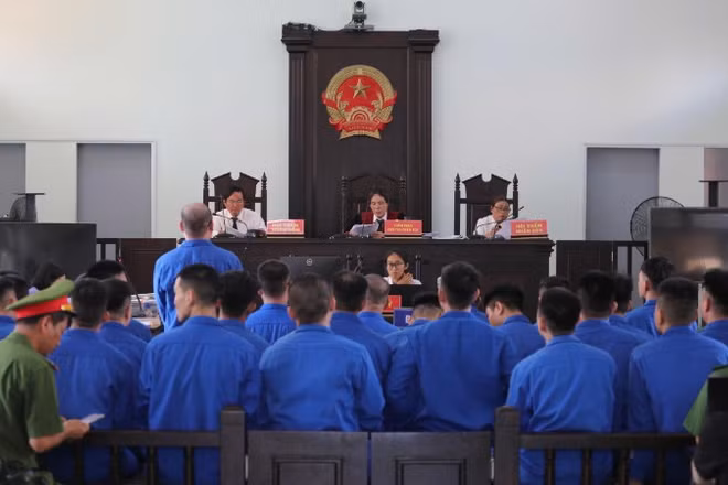 Tòa án tuyên án hơn 30 bị cáo trong vụ tổ chức ma túy tại quán bar tại tỉnh Lâm Đồng.
