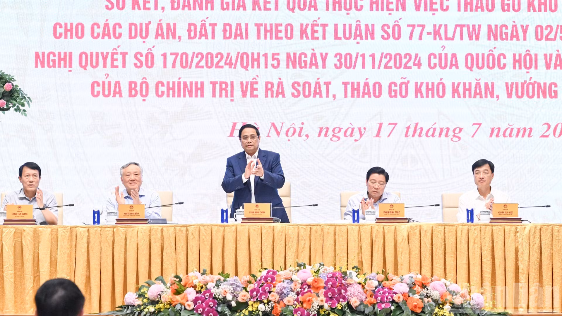 Thủ tướng Chính phủ Phạm Minh Chính dự và chủ trì hội nghị.