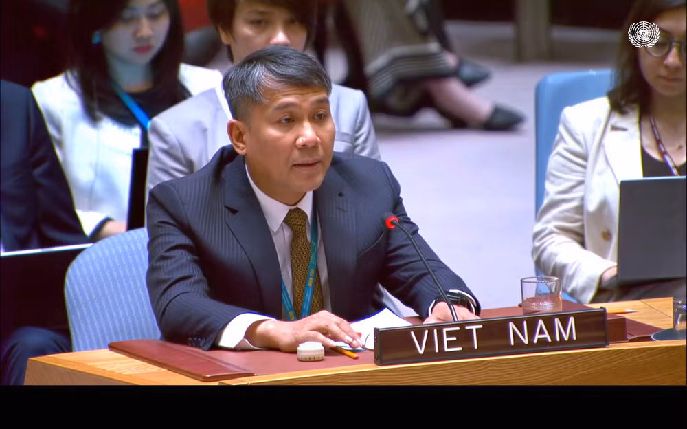 Việt Nam kêu gọi biến tinh thần đoàn kết thành hành động cụ thể, bảo đảm nhân đạo luôn là trung tâm của mọi nỗ lực ứng phó. 
