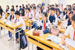 Một tiết học của học sinh Trường trung học cơ sở Gia Thụy (phường Bồ Đề, Hà Nội).