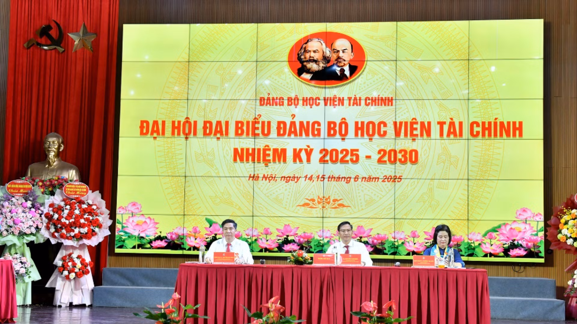 Đảng bộ Học viện Tài chính tổ chức Đại hội nhiệm kỳ 2025-2030 với phương châm “Đoàn kết, kỷ cương, đổi mới, sáng tạo, phát triển”. (Ảnh: ĐĂNG KHOA)