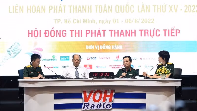 trung-tam-phat-thanh-truyen-hinh-quan-doi-da-mo-man-phan-thi-phat-thanh-truc-tiep-voi-chuong-trinh-canh-giac-voi-chieu-tro-gia-danh-bo-doi-cu-ho-lhpt-xv-2022-1372.jpg