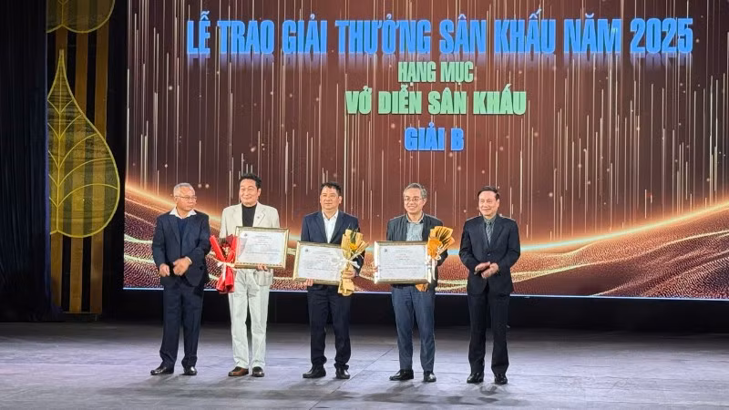 vo-dien-2318.jpg