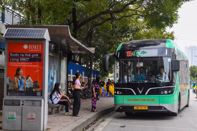 Xanh hóa hệ thống giao thông công cộng thủ đô: Nhiều tín hiệu tích cực 