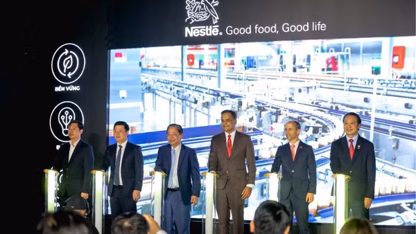 Nestlé Việt Nam chính thức đưa vào vận hành Dây chuyền đóng gói cà-phê hòa tan trong hũ thủy tinh (Jar Line) tại Nhà máy Nestlé Trị An, thành phố Đồng Nai.