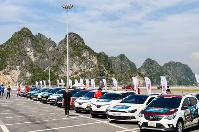 Các tay đua chuyên nghiệp tham gia Giải Đua ô tô Gymkhana vô địch Miền Bắc - PVOIL CUP 2026.