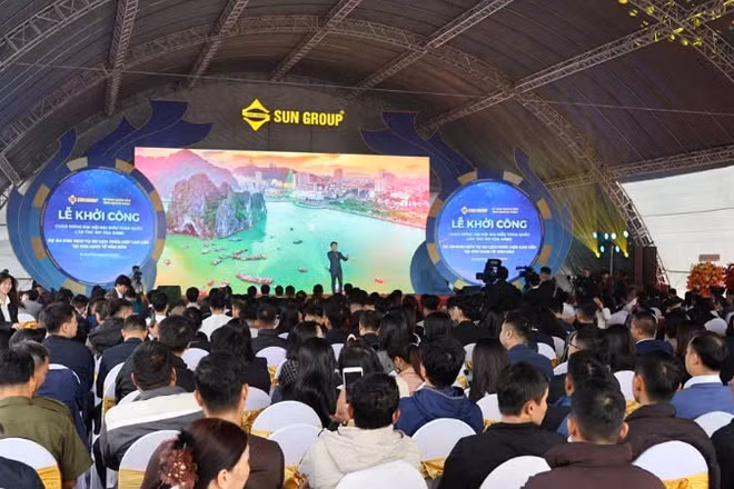 Quang cảnh Lễ khởi công dự án Khu dịch vụ du lịch phức hợp cao cấp tại đặc khu Vân Đồn, Quảng Ninh.