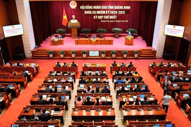 Quang cảnh kỳ họp.