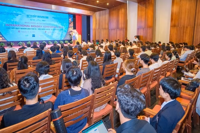 Hội nghị có sự tham dự của nhiều nhà khoa học trên thế giới.