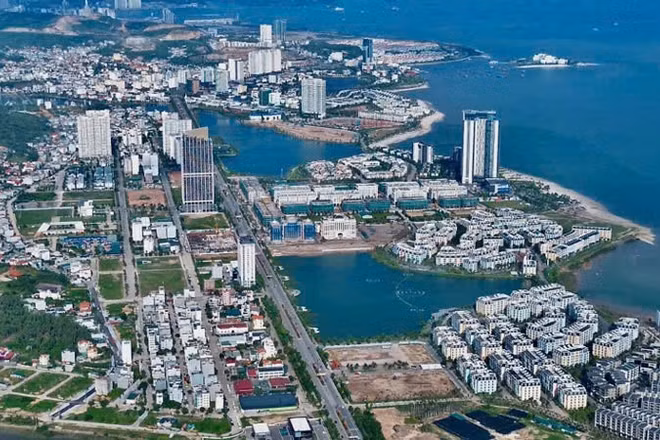 Một góc thành phố Quảng Ninh từ trên cao. (Ảnh: Quang Thọ)