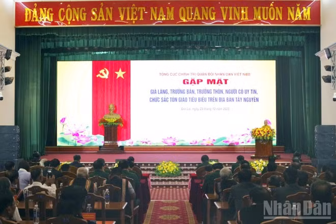 Quang cảnh buổi gặp mặt.