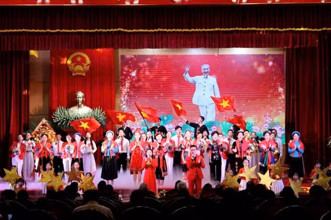 Chương trình nghệ thuật tại buổi gặp mặt nhân kỷ niệm 80 năm Ngày Tổng tuyển cử đầu tiên bầu ra Quốc hội Việt Nam (6/1/1946-6/1/2026).