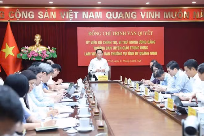 Quang cảnh buổi làm việc. (Ảnh: QUANG THỌ)