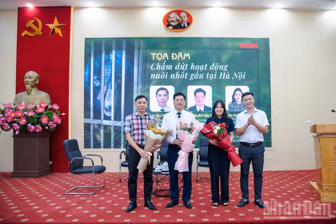Tọa đàm “Chấm dứt hoạt động nuôi nhốt gấu tại Hà Nội”