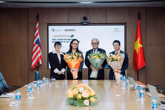 Sự kiện có sự tham gia của bà Alexandra Greig-Duarte – Viên chức Ngoại giao, Đại sứ quán Hoa Kỳ tại Việt Nam và ông Phạm Quang Vinh – nguyên Thứ trưởng Ngoại giao, nguyên Đại sứ Việt Nam tại Hoa Kỳ.