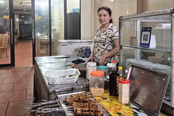 Chị Phượng, 1 trong 4 cơ sở kinh doanh thịt chó, mèo tại Hà Nội có ý định dừng hoạt động sau khi được tập huấn chuyển đổi sinh kế.