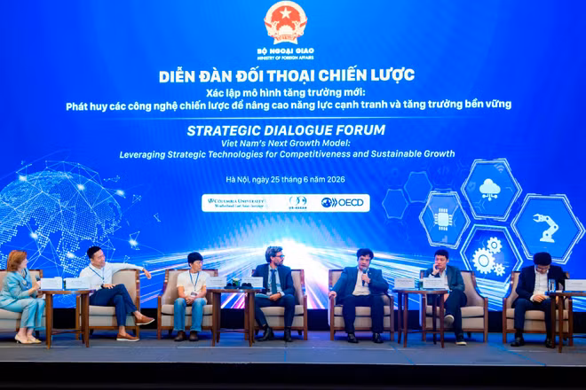 Phiên thảo luận "Từ Chiến lược đến Thực thi: Xây dựng quan hệ hợp tác trong các lĩnh vực công nghệ trọng điểm".